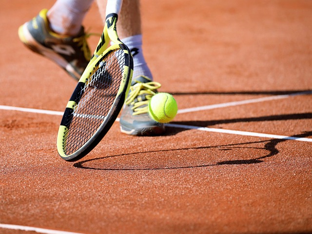 racket in sports-fitness-2
