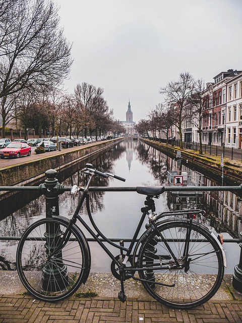 bicycle in transport-travel-2